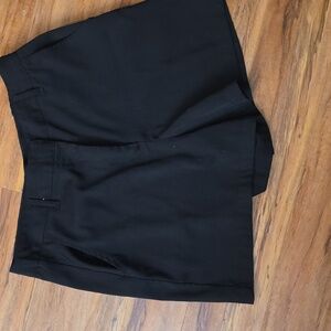 Max Studio Black Dress Shorts Large
